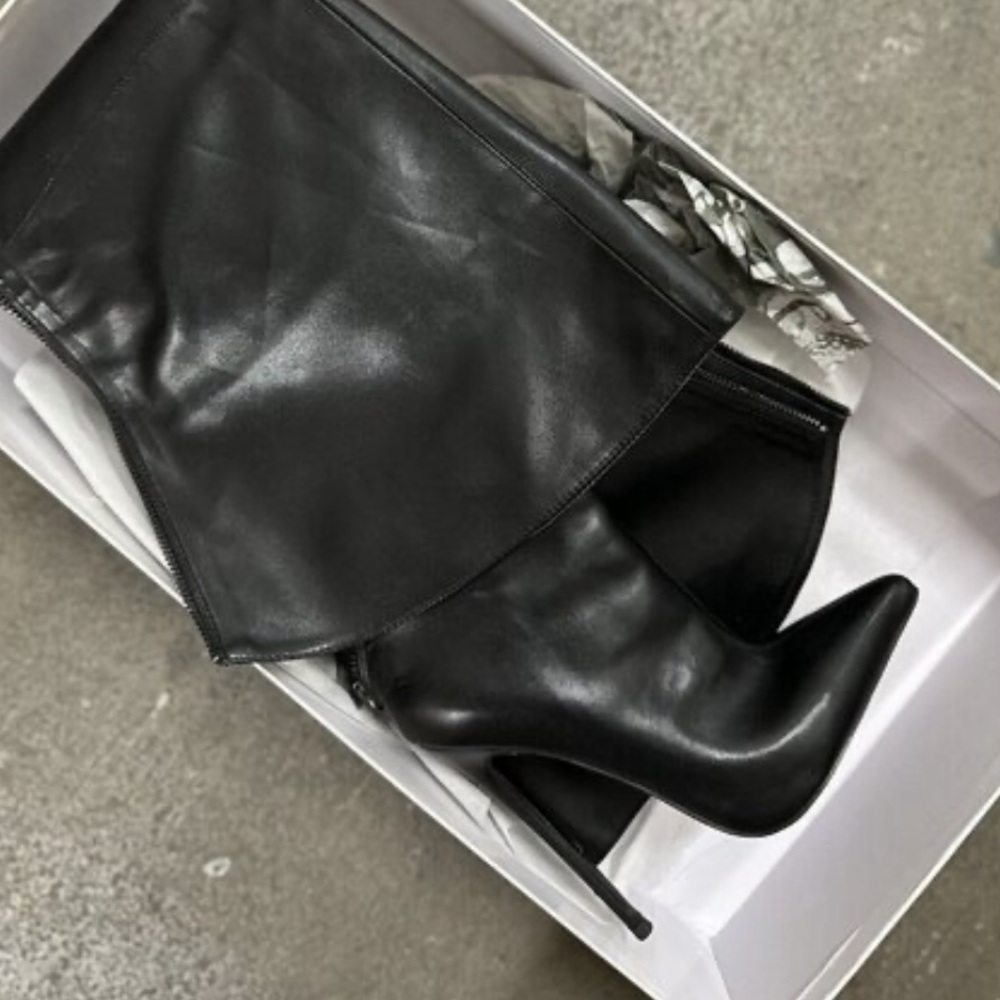 Elegant Black Over the Knee Boots